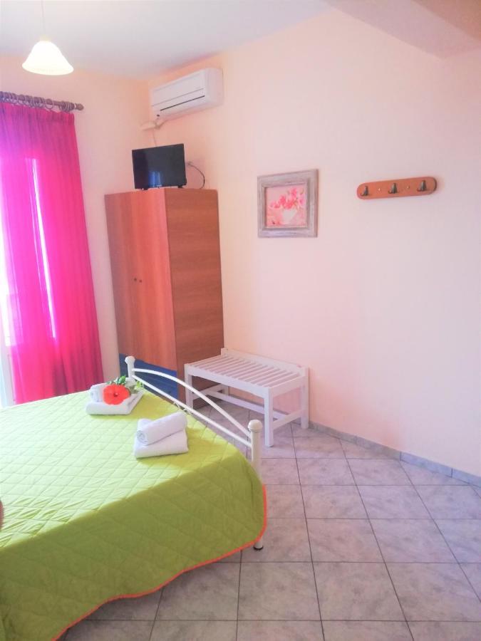 Elli Rooms باتيتيري المظهر الخارجي الصورة