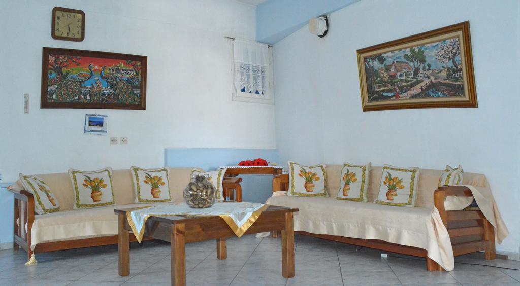 Elli Rooms باتيتيري الغرفة الصورة